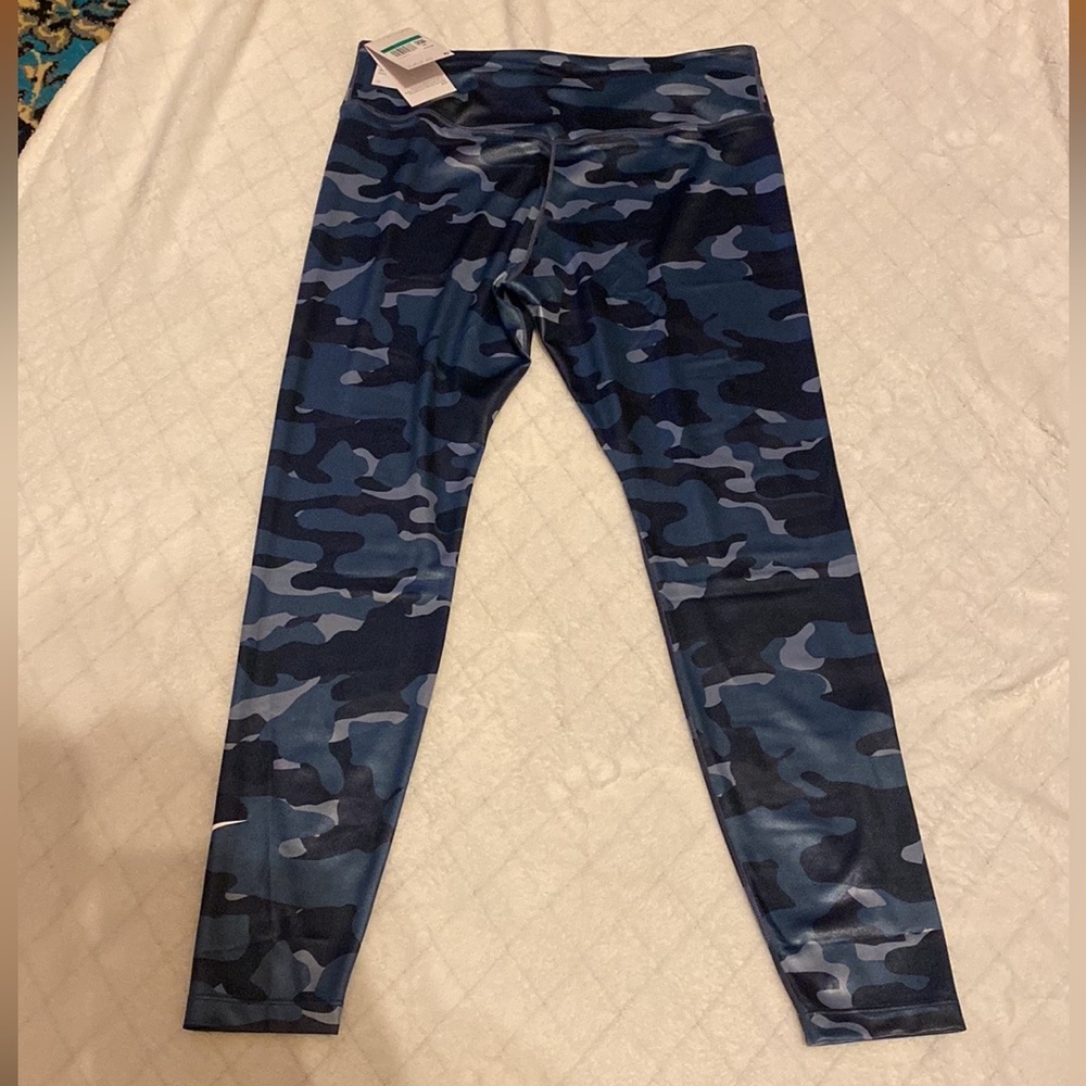NWT Nike Dri-Fit leggings